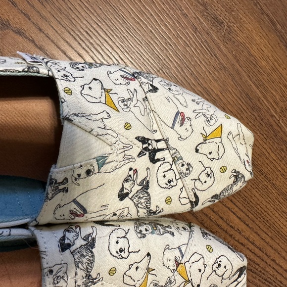 Toms- Dog Print - Picture 2 of 5